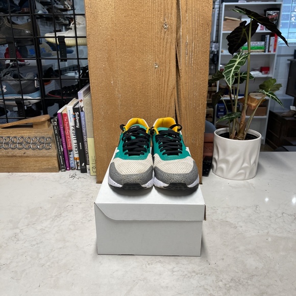 Nike Airmax 1 Ultra Essential 'Emerald Green' - Picture 2 of 5